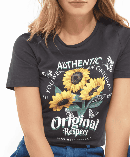Alternative view of Magnificent Sunflower Tee