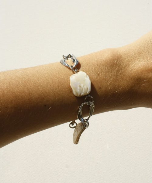 Alternative view of Saturn Bracelet