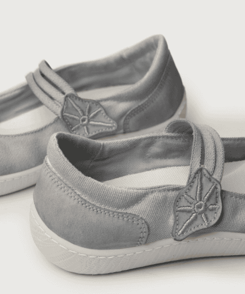 Alternative view of Misen Sneakers